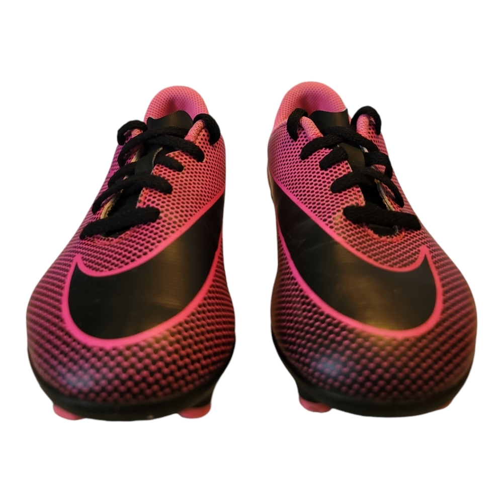 Nike Soccer Cleats Jr Bravata II FG kids 2Y pink black